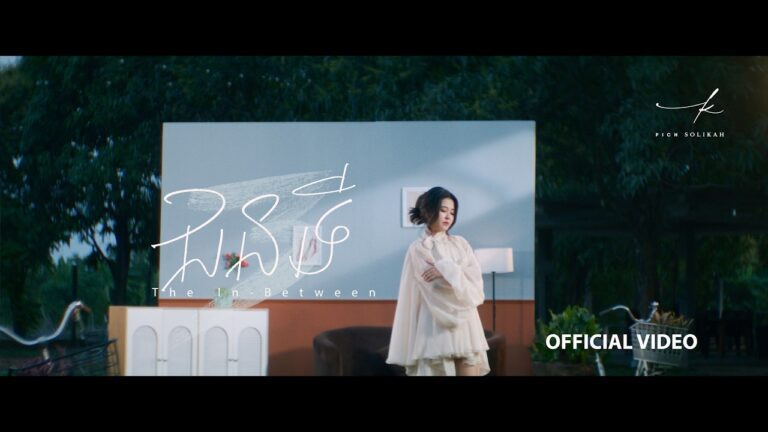 Pich Solikah performing in ជនទី៣ (The In-Between) music video